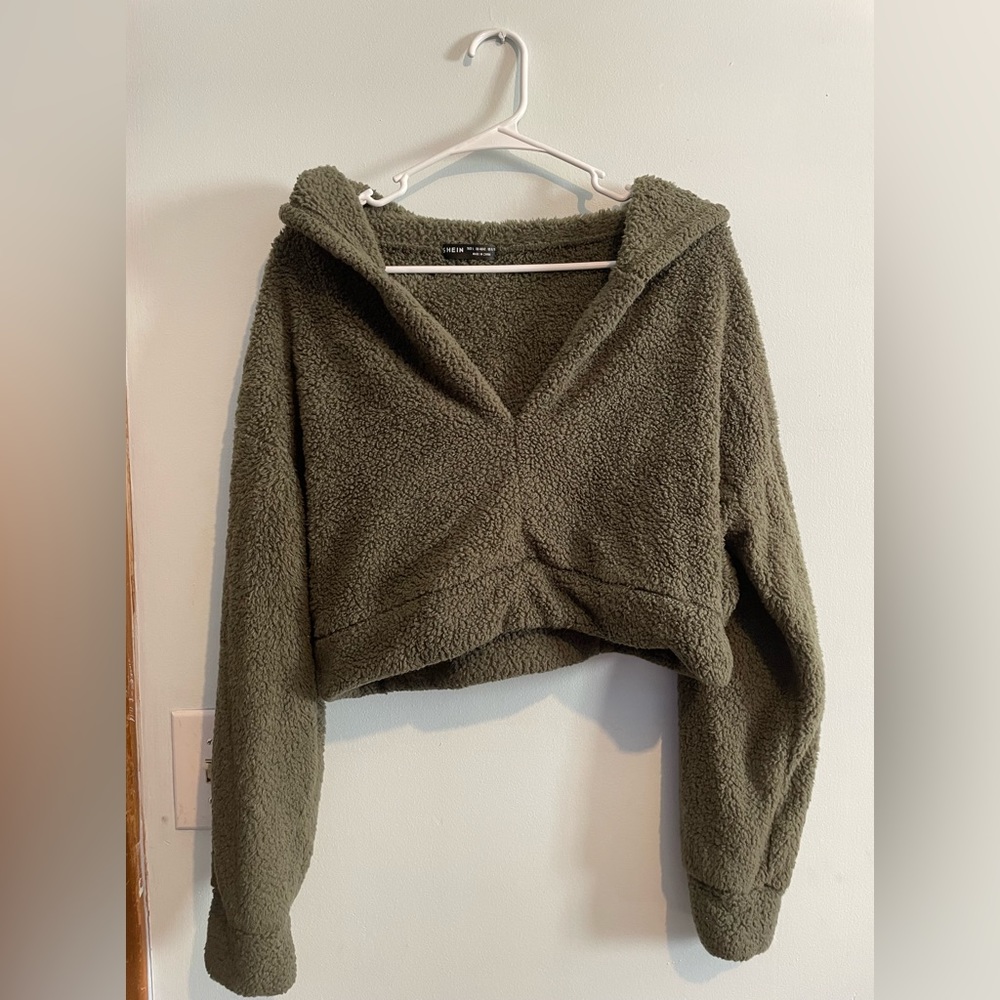 shein v neck cozy cropped hoodie/sweater